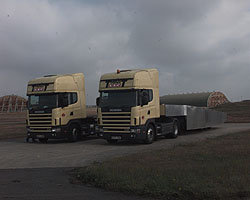 The ThrustSSC Scanias