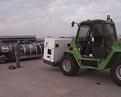 Mike Horne uses the Merlo to bring up the Palouste air-starter